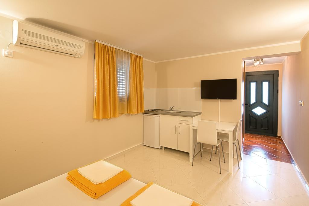 Apartments Mika Budva Dış mekan fotoğraf