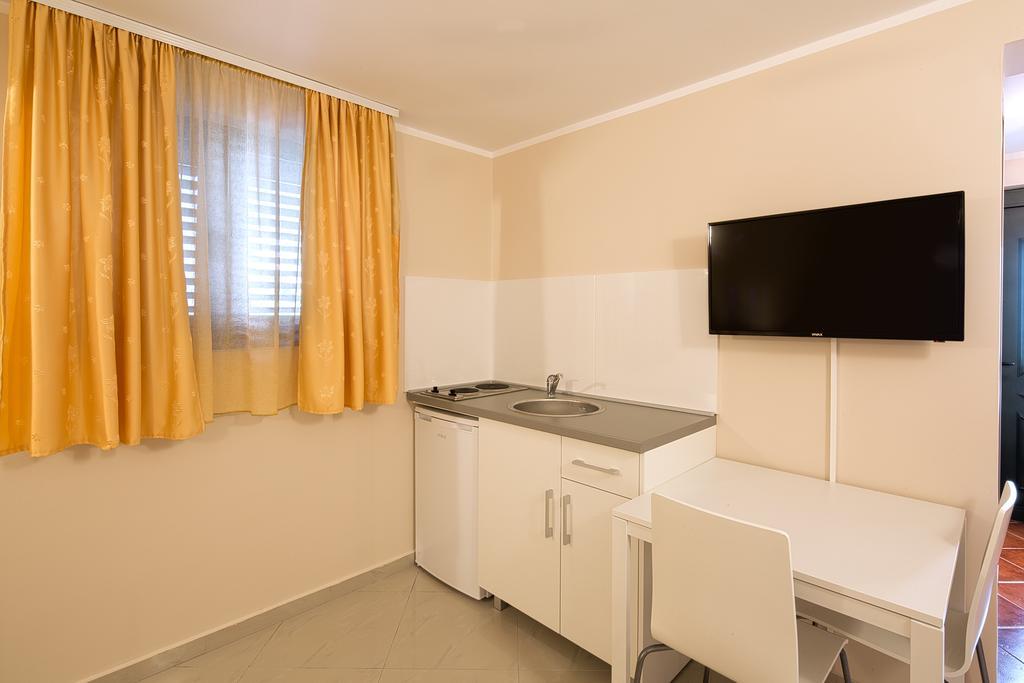 Apartments Mika Budva Dış mekan fotoğraf